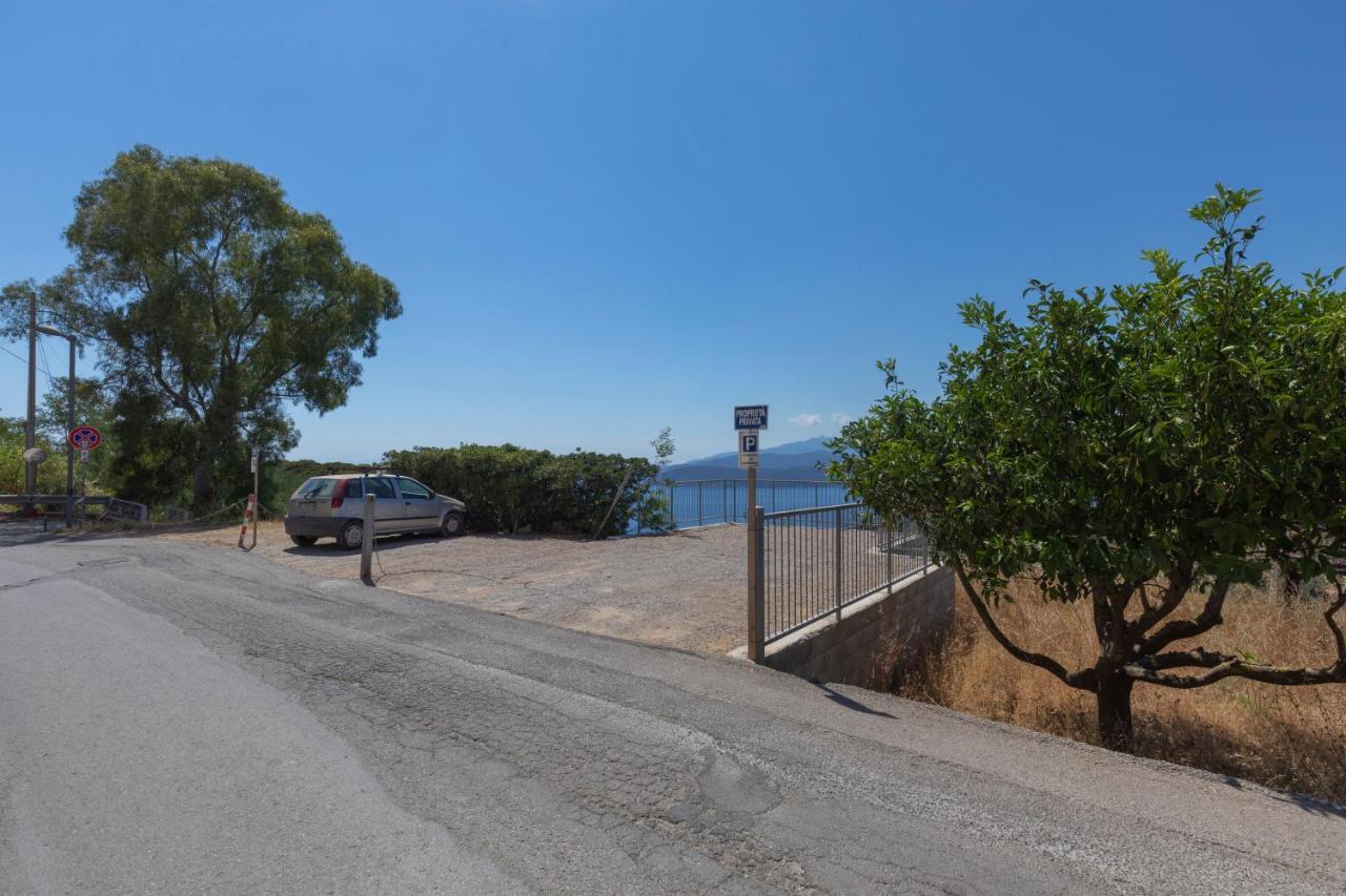 דירות קאפוליברי Residenza Bellavista - Helloelba מראה חיצוני תמונה